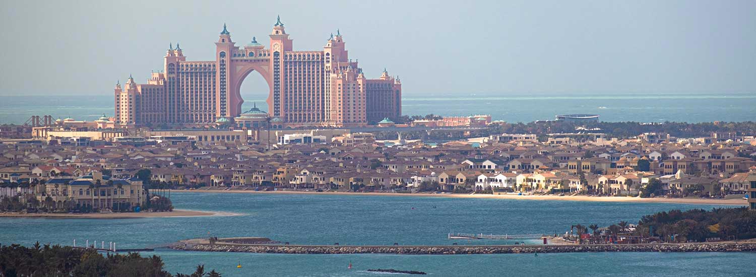 Announcing door-to-door shipping and removals to the UAE